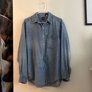 Gap (thrifted) - Oversized denim shirt - Size S